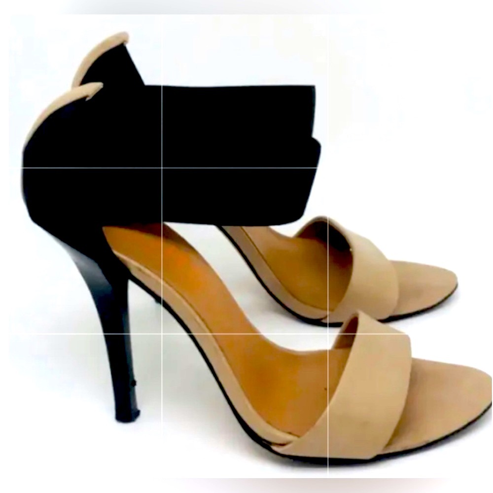 Great Condition Michael Kors Stiletto Heals with elastic around ankle